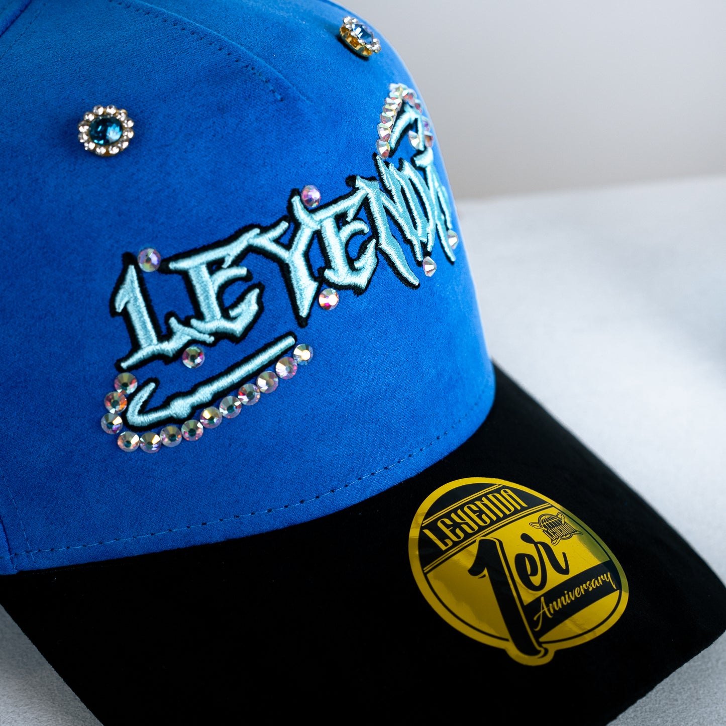 SNAPBACK. 4 Blue black