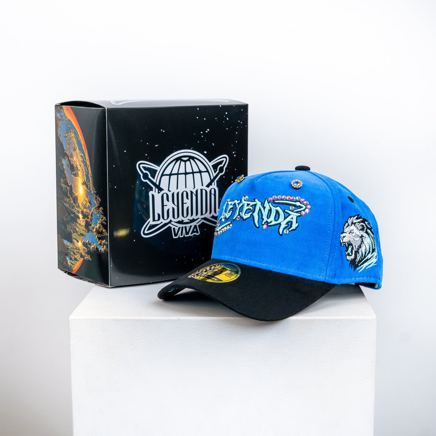 SNAPBACK. 4 Blue black