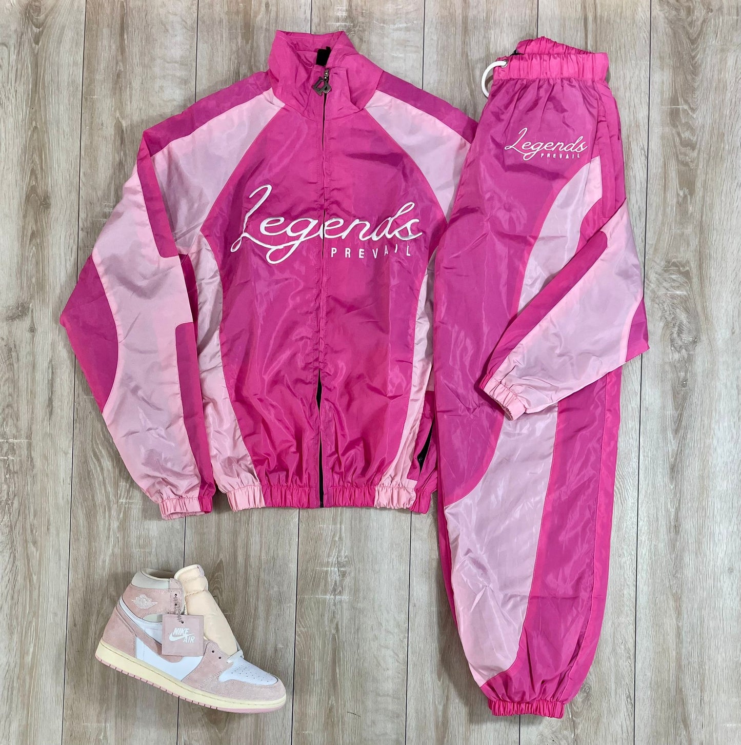 SET LEGENDS pink